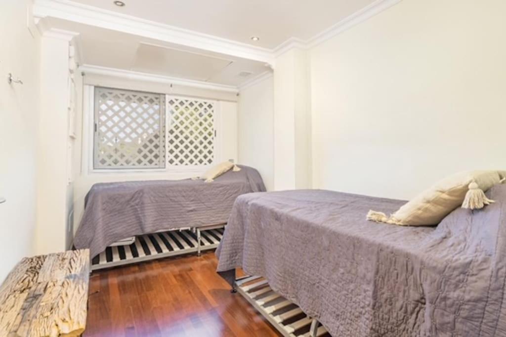 Apartment 3 Bed Embrujo De Banus, 4 Min Walk To Beach! *